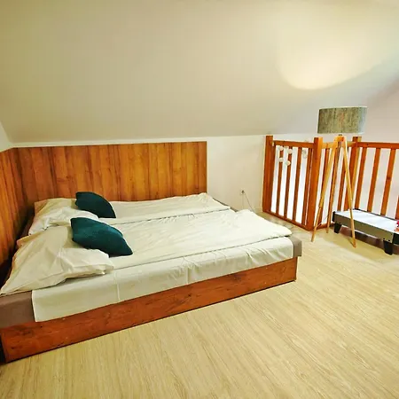 פארק נופש Nad Jeziorem Lubie, Plaza, Jacuzzi, Sauna, Namiot Eventowy- Caloroczne - Lubie Dominikana *