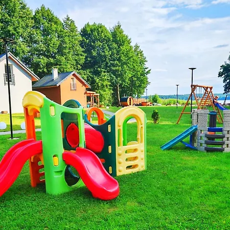Parque de vacaciones Nad Jeziorem Lubie, Plaza, Jacuzzi, Sauna, Namiot Eventowy- Caloroczne - Lubie Dominikana